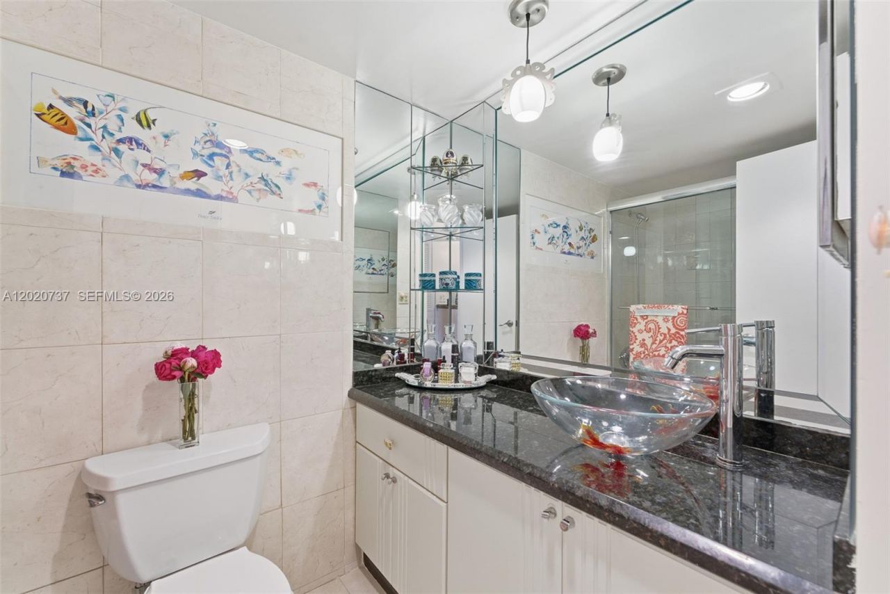251 174th St , Unit 2302, Sunny Isles Beach, FL 33160 Photo