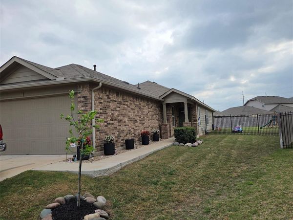 108 Blue Sage DR , Leander, TX 78641