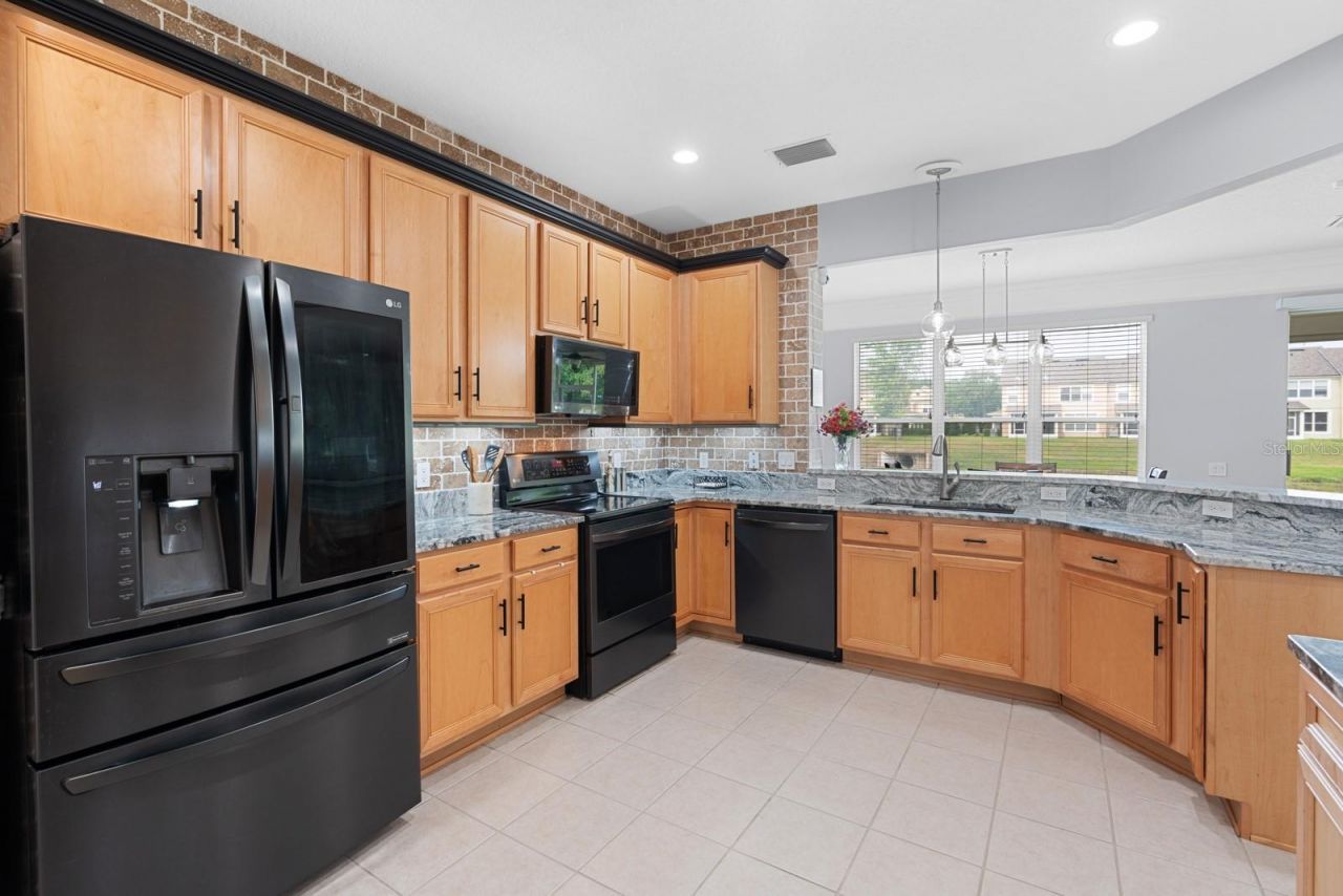 4635 Pond Ridge Drive , Riverview, FL 33578 Photo