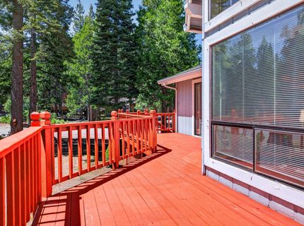 301 Raccoon Trail, Lake Almanor, CA 96020 Photo