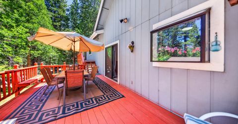 301 Raccoon Trail, Lake Almanor, CA 96020 Photo