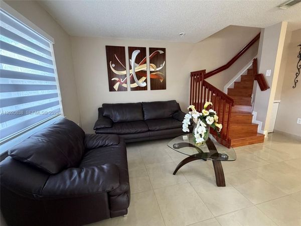13877 SW 62nd Ter , Miami, FL 33183