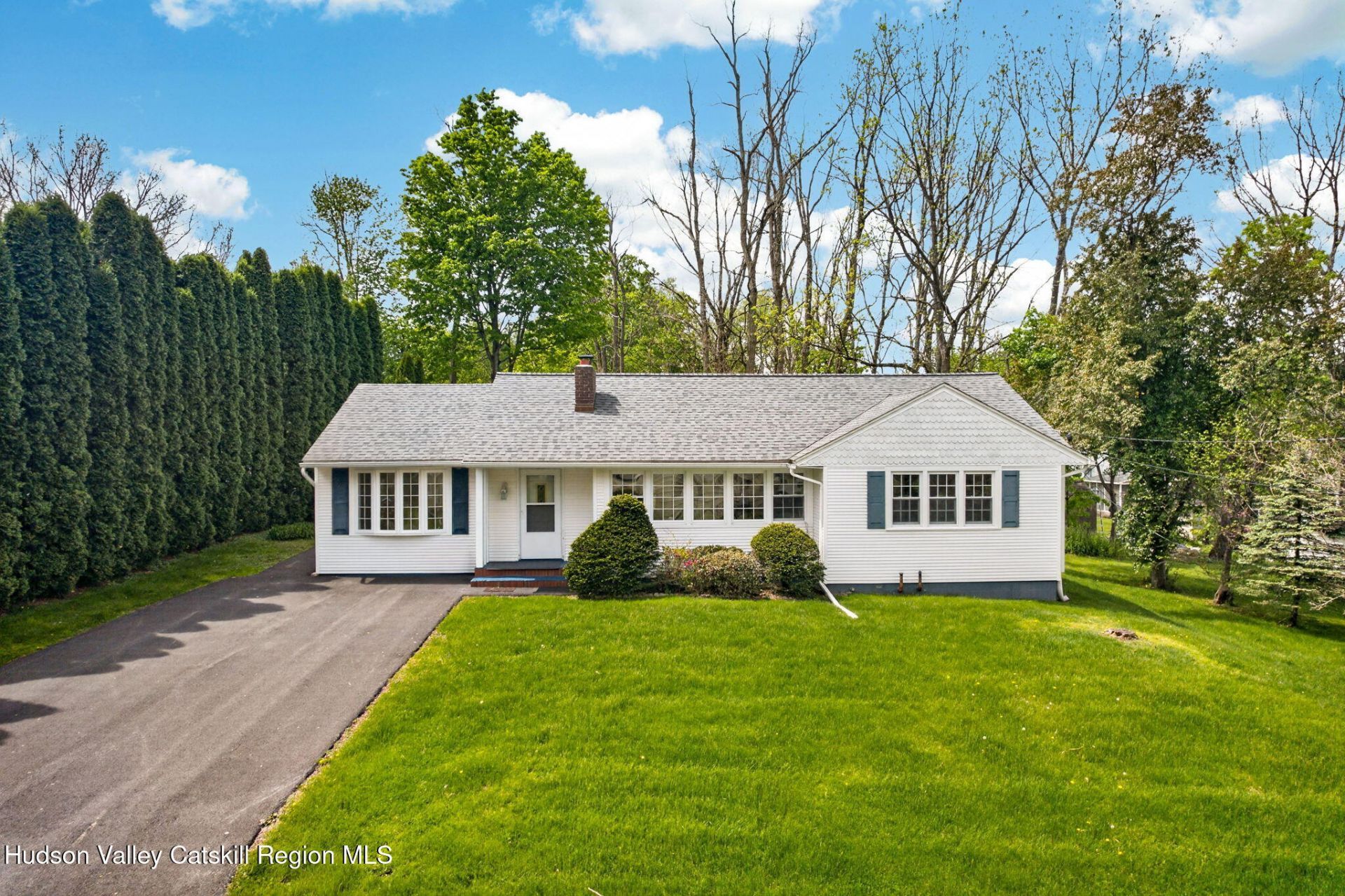 408 Fairview Avenue, Hurley, NY 12443 Main Photo