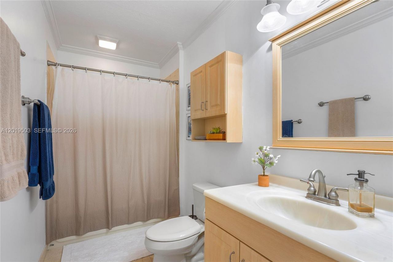 3021 N 72nd Way , Hollywood, FL 33024 Photo