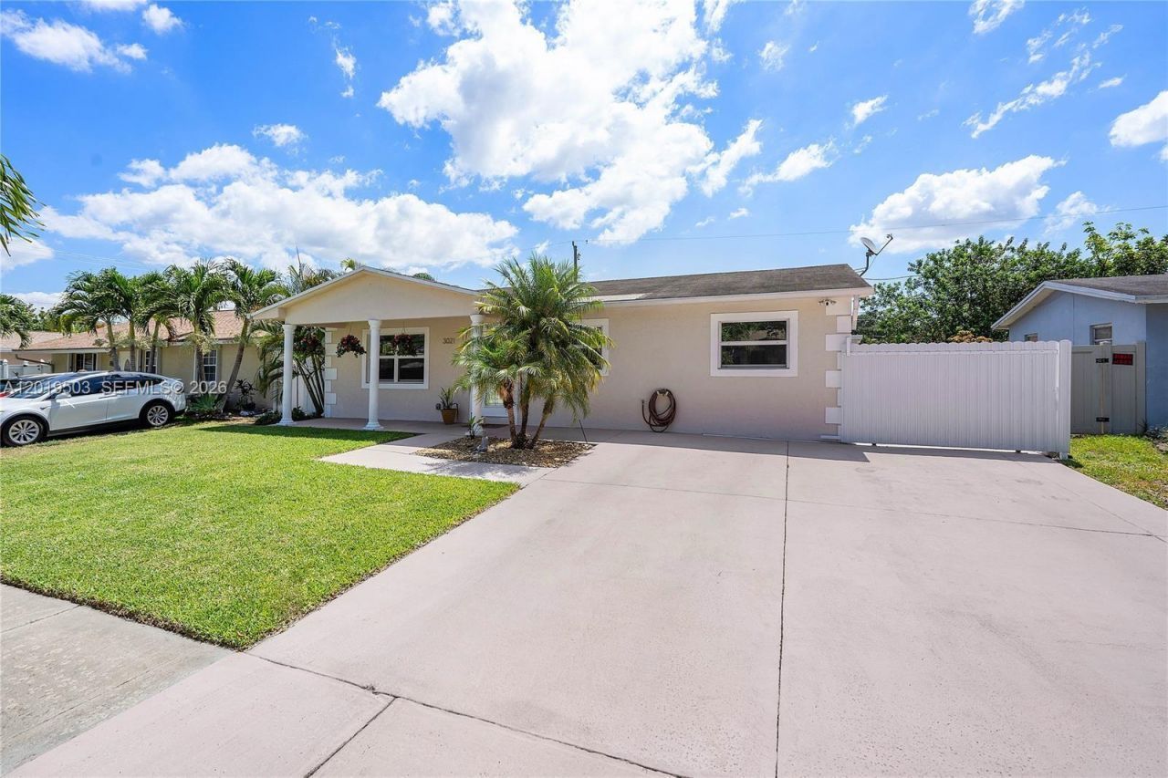 3021 N 72nd Way , Hollywood, FL 33024 Photo
