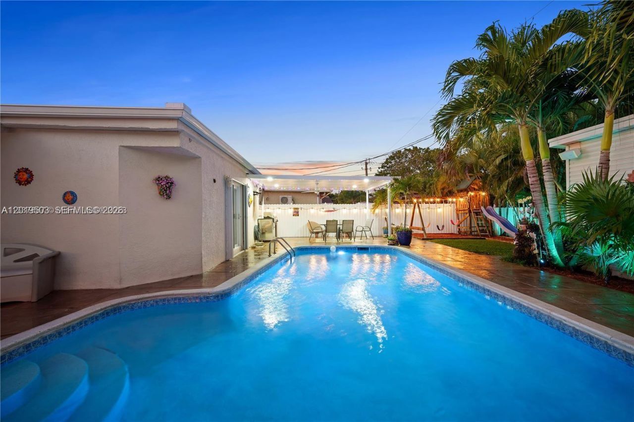 3021 N 72nd Way , Hollywood, FL 33024 Photo