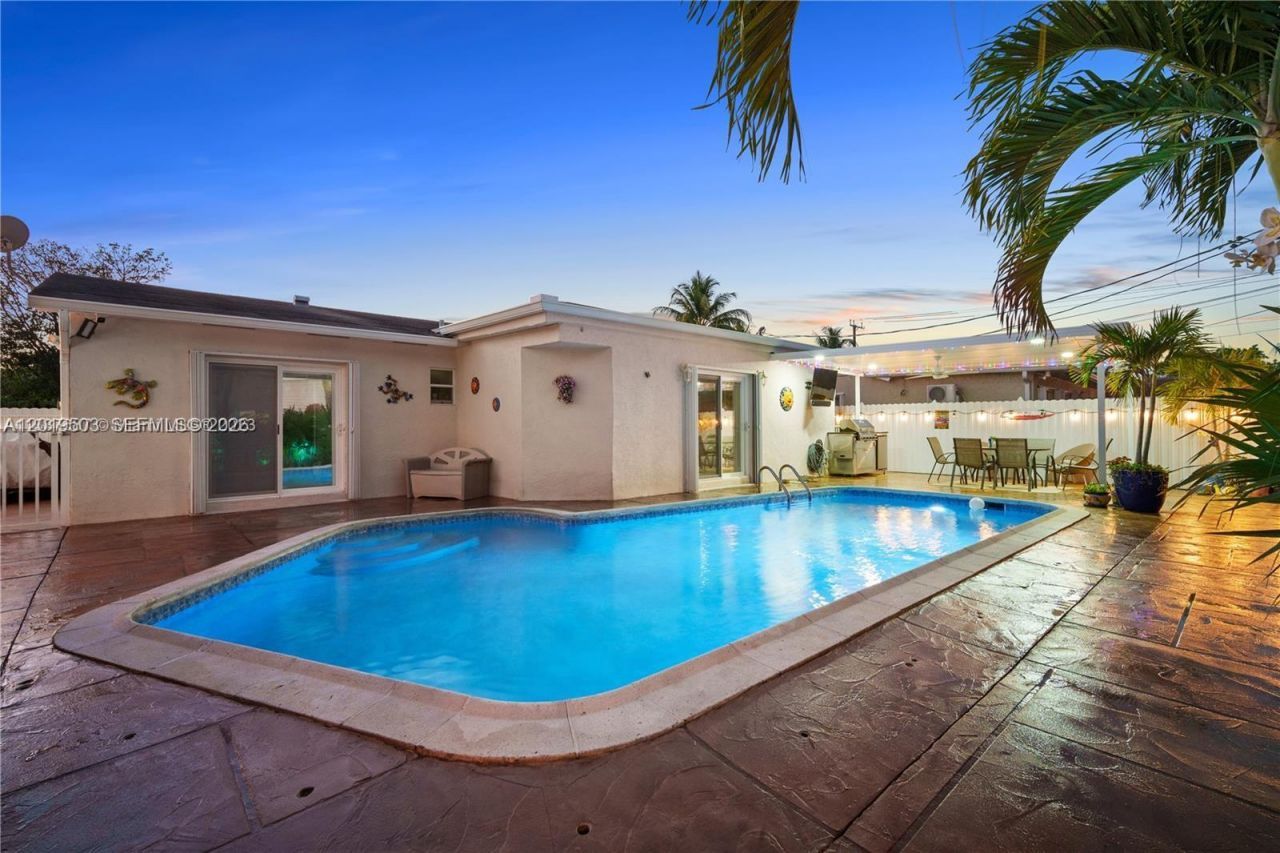 3021 N 72nd Way , Hollywood, FL 33024 Photo