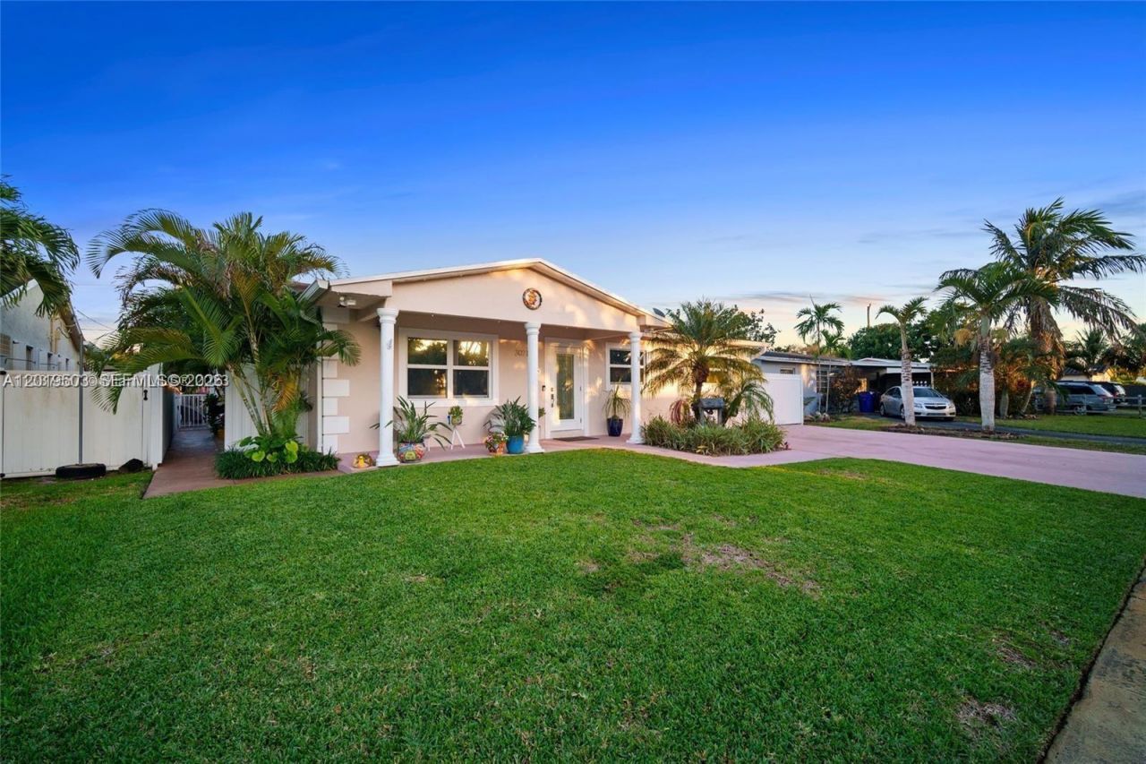 3021 N 72nd Way , Hollywood, FL 33024 Photo