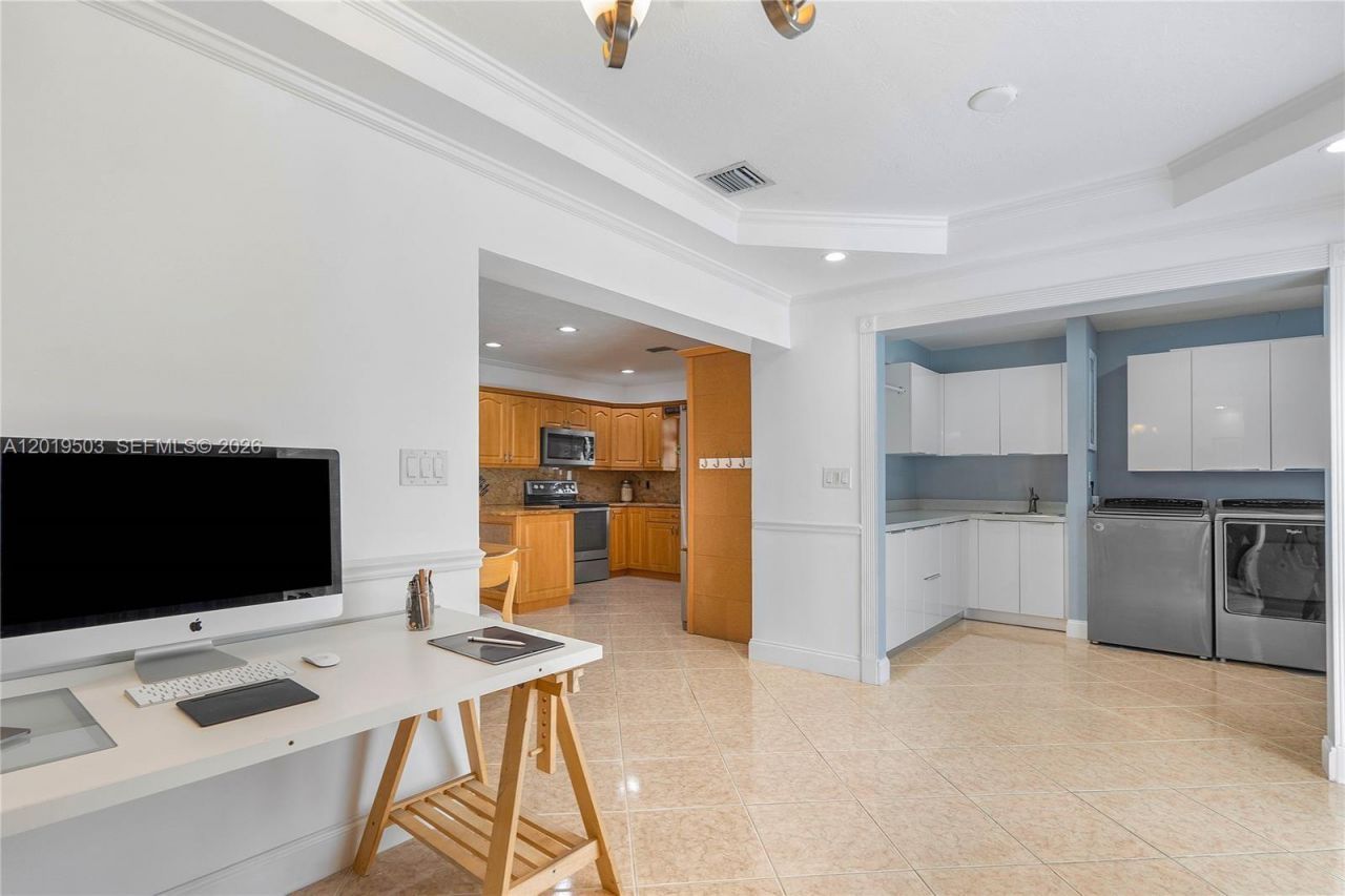 3021 N 72nd Way , Hollywood, FL 33024 Photo