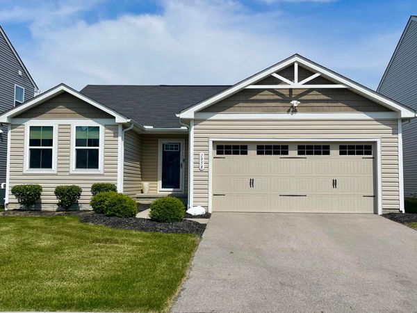 1958 Lake Crest Drive , Grove City, OH 43123