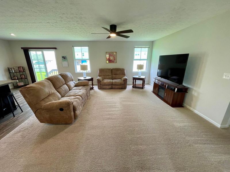 1958 Lake Crest Drive , Grove City, OH 43123 Photo 4