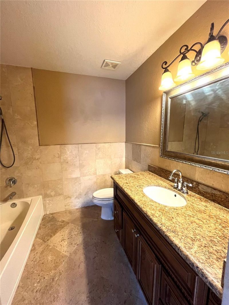 13827 Fairway Island Drive, Unit 1228, Orlando, FL 32837 Photo