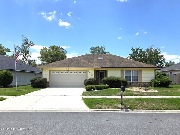 8630 CHARLESGATE Circle N, Jacksonville, FL 32244