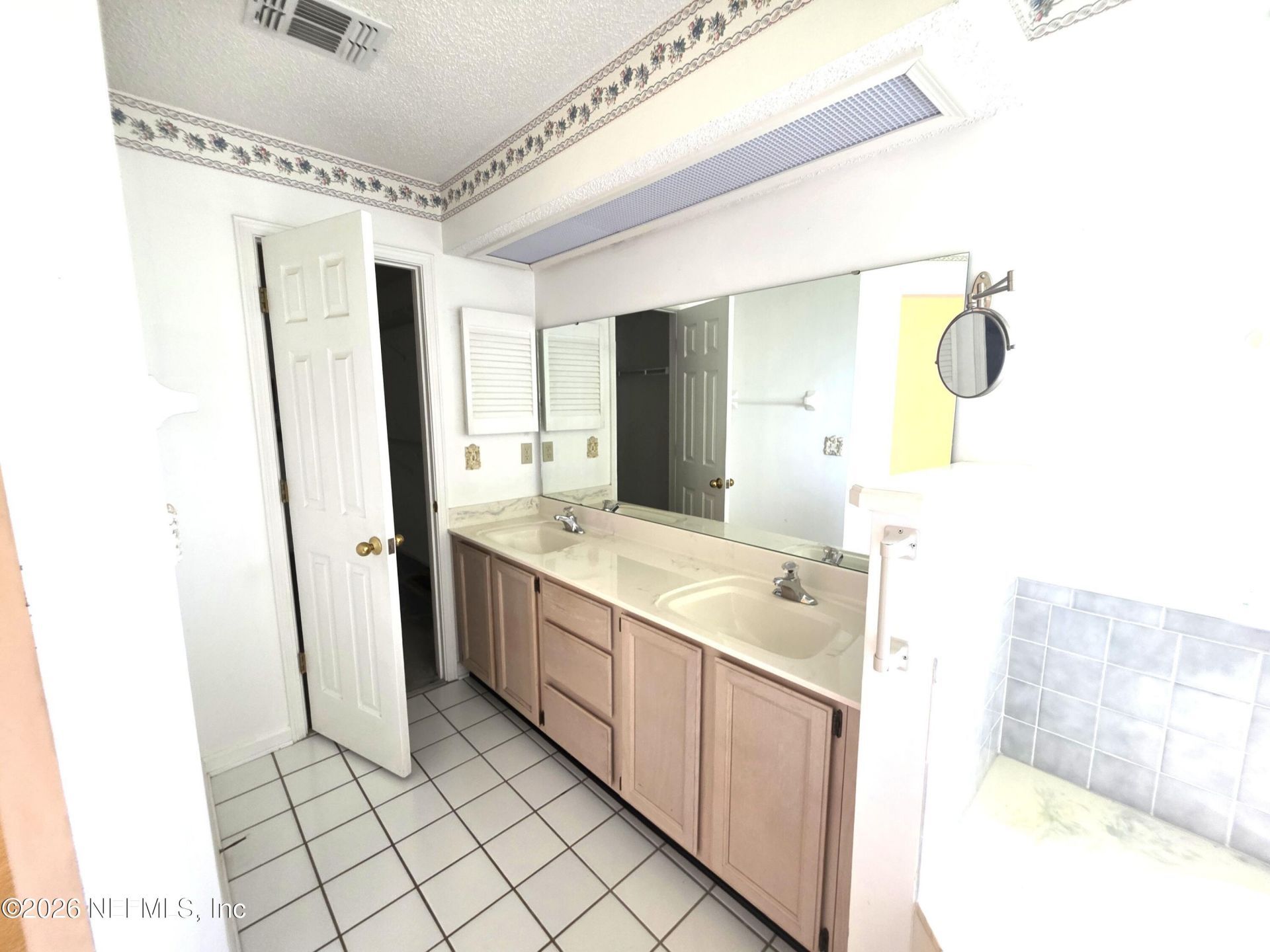 8630 Charlesgate Circle N, Jacksonville, FL 32244 Photo
