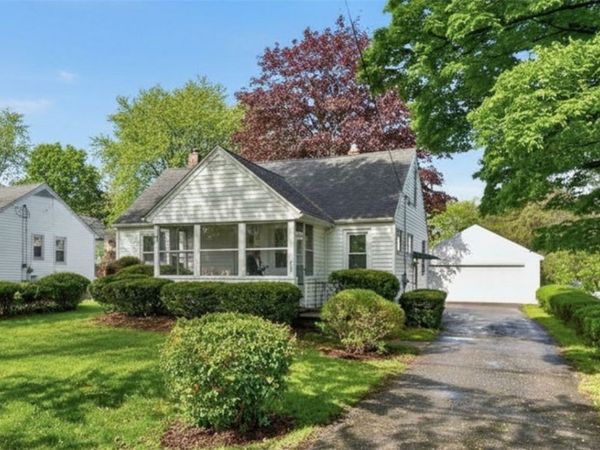 633 Wegman Road , Rochester, NY 14624