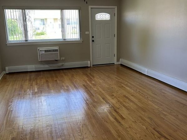 208 Walter Drive , Unit D, Roselle, IL 60172