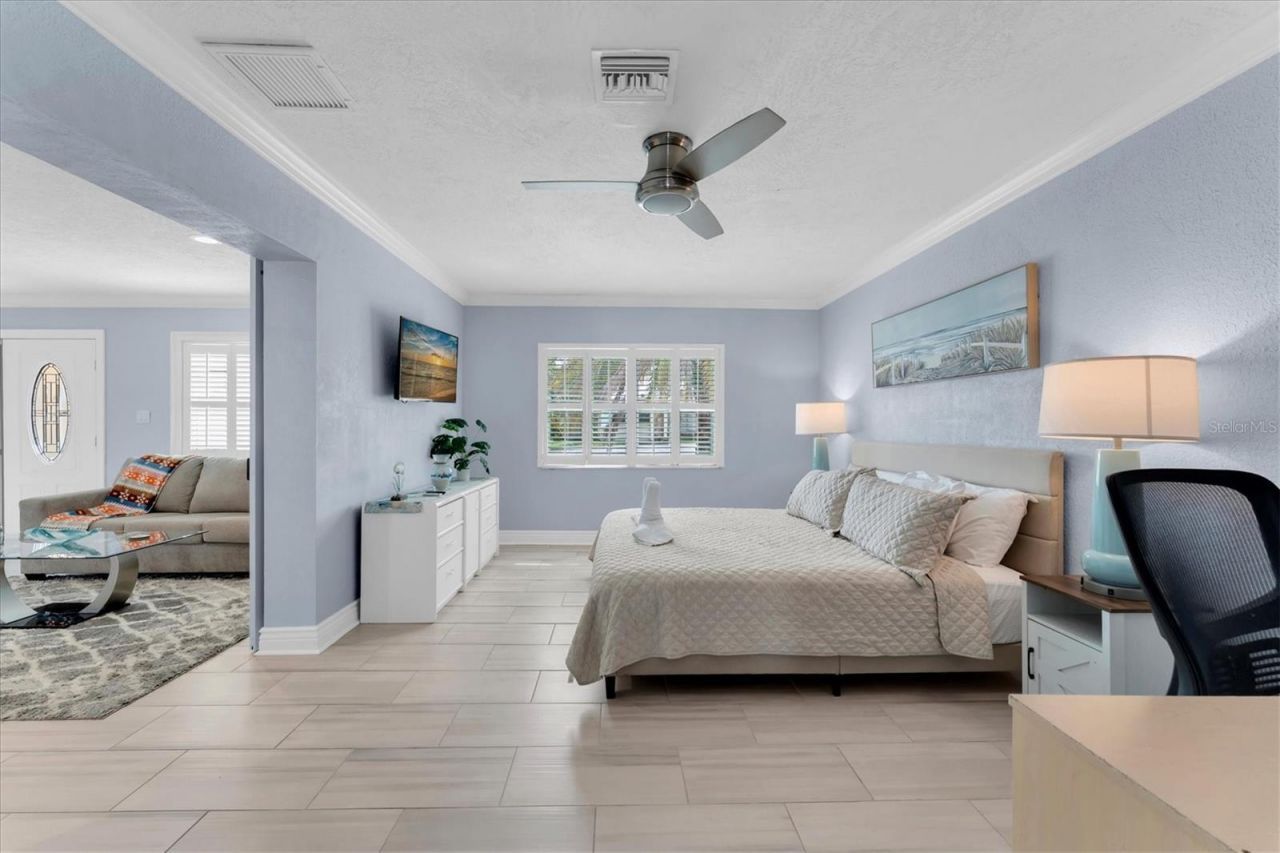 5923 2nd Street E, Saint Pete Beach, FL 33706 Photo