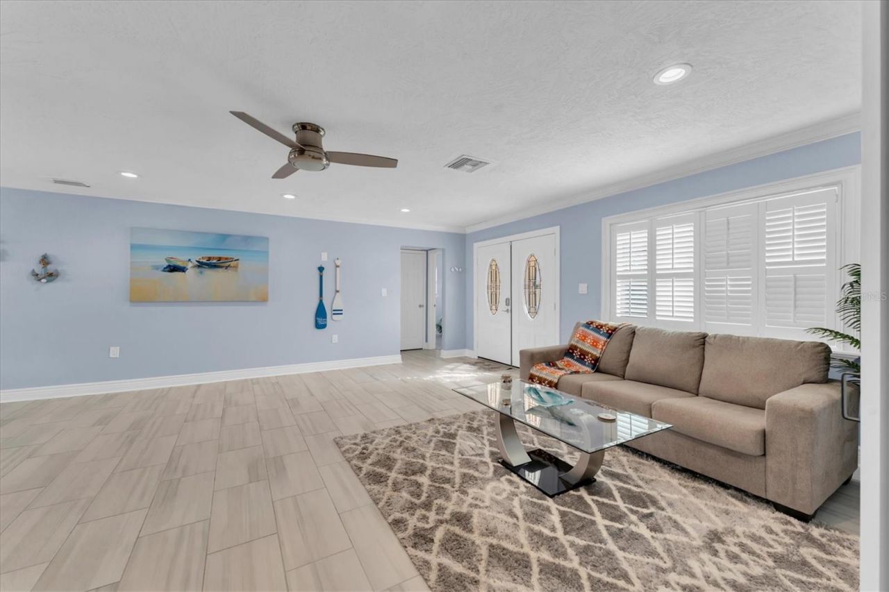 5923 2nd Street E, Saint Pete Beach, FL 33706 Photo