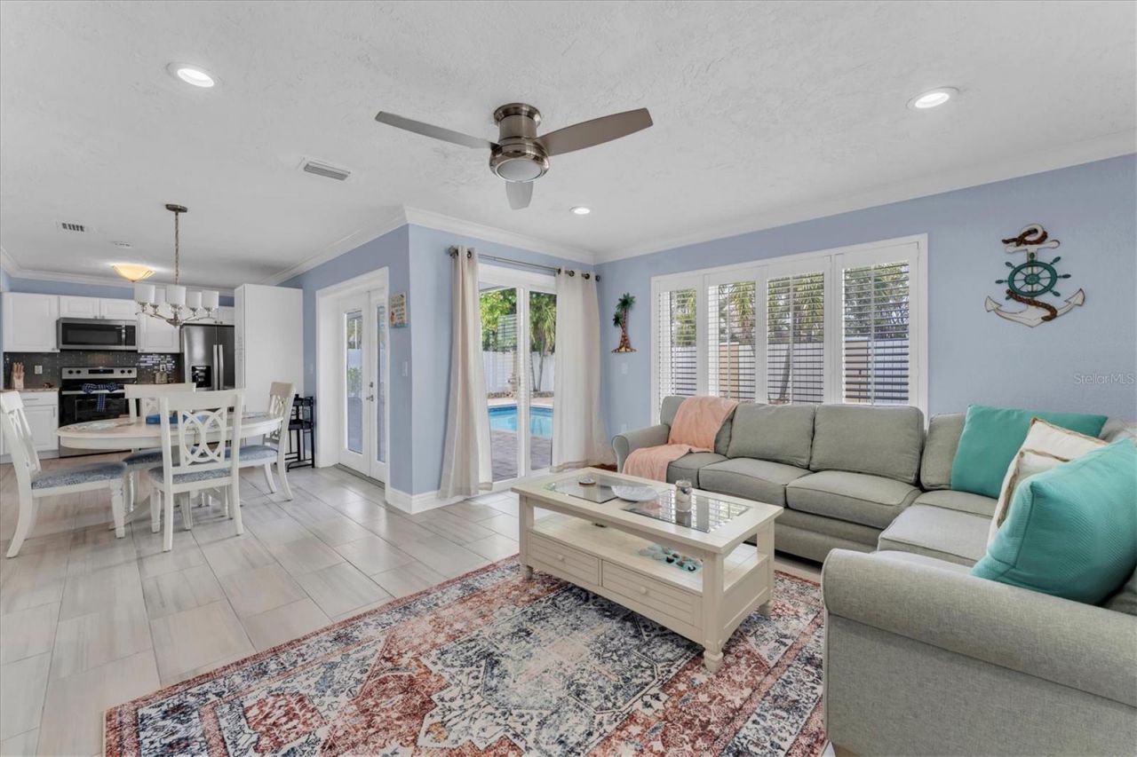 5923 2nd Street E, Saint Pete Beach, FL 33706 Photo