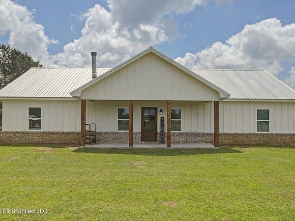 52 Jeslan Trail, Lumberton, MS 39455