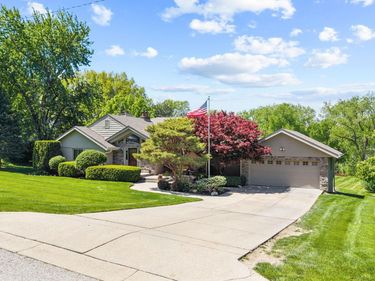 2506 S 105th Avenue , Omaha, NE 68124