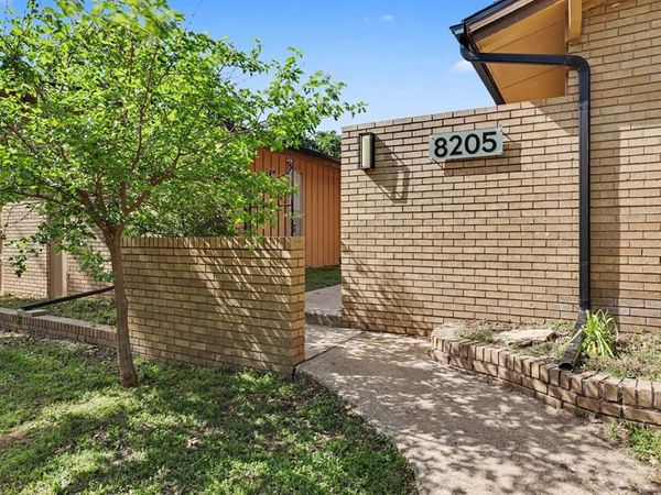 8205 Golden Oaks Road, Oklahoma City, OK 73127