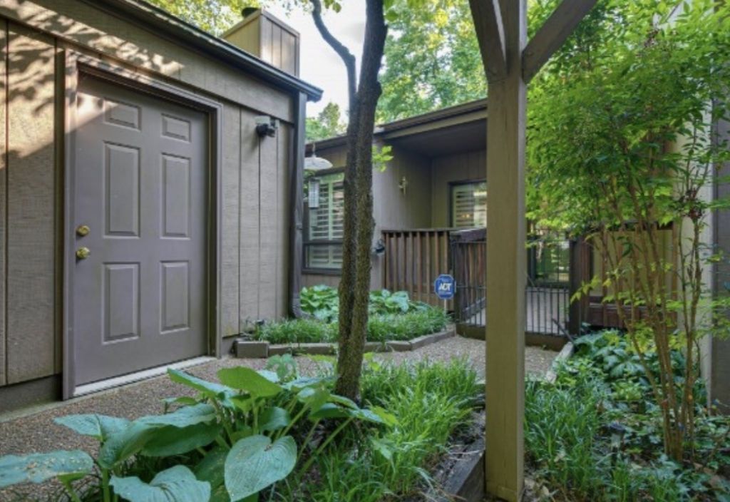 330 Chimney Hl , Nashville, TN 37221 Main Photo