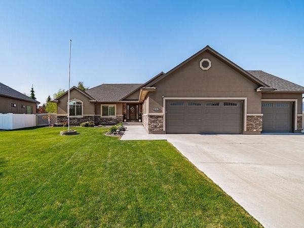 326 Fire Thorn, Idaho Falls, ID 83404