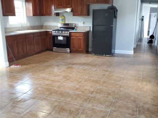1259 E 49th, Los Angeles, CA 90011