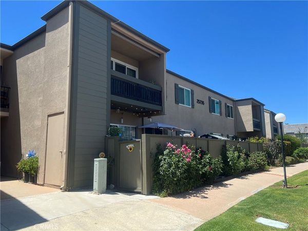 25735 Hogan Drive, Unit E3, Valencia, CA 91355