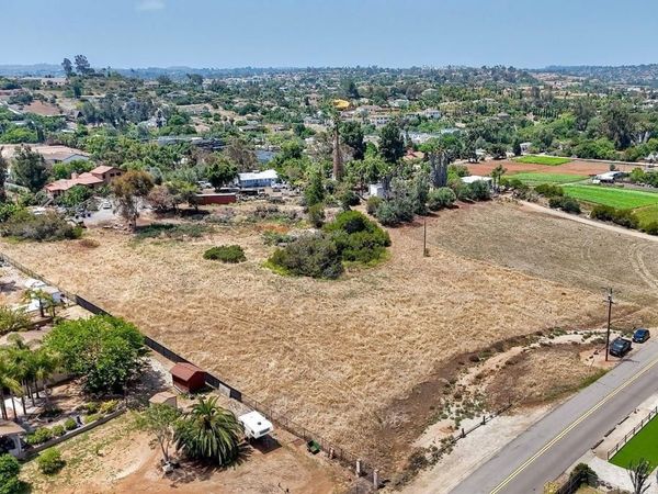 Barsby St., Vista, CA 92084