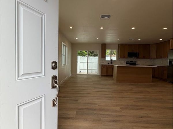 8828 N Odessa Avenue, Unit ADU, North Hills, CA 91343