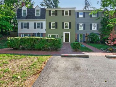 7 GEORGETOWN GREEN , Charlottesville, VA 22901