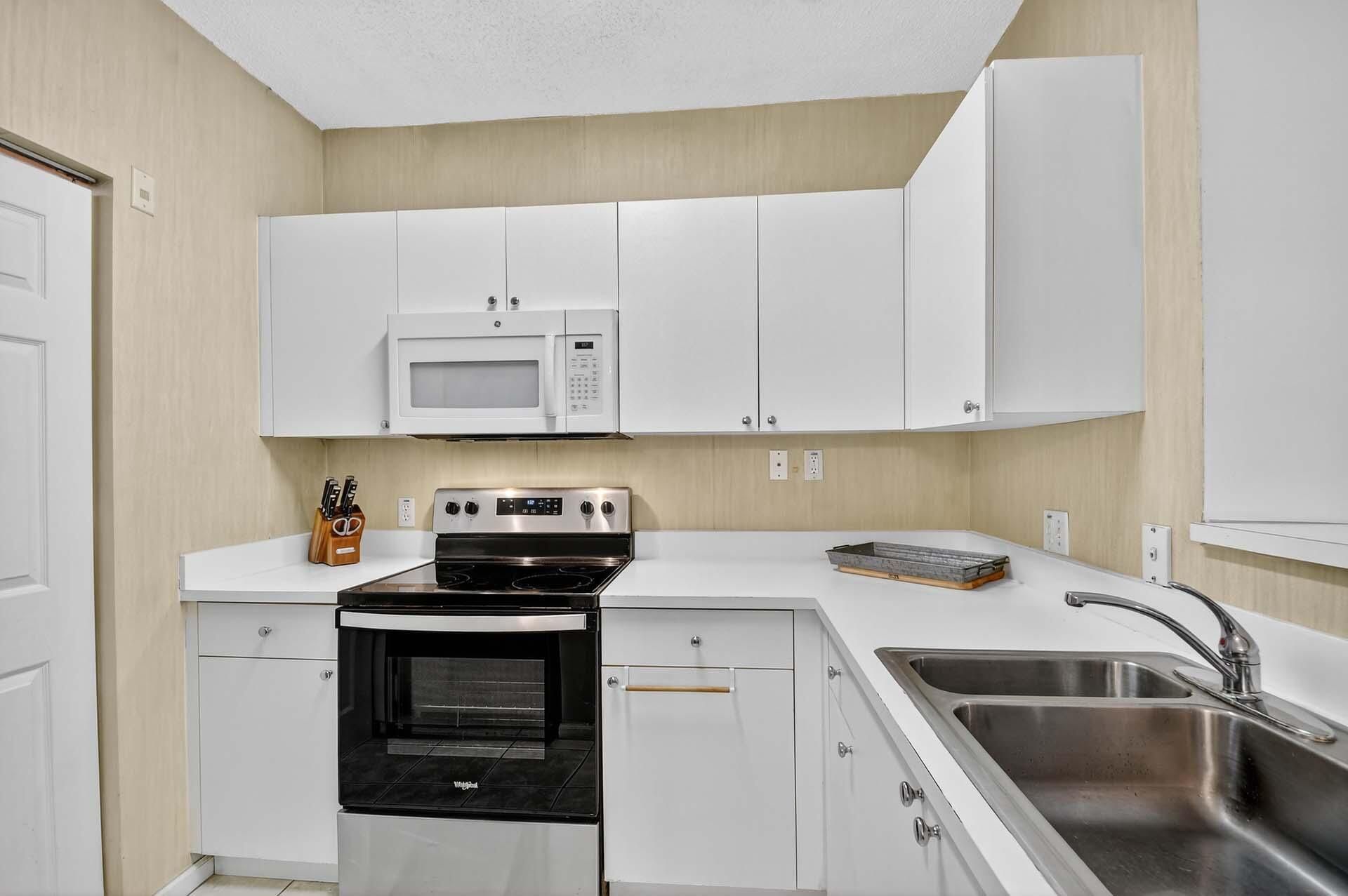 11740 St Andrews Place, Unit 206, Wellington, FL 33414 Photo