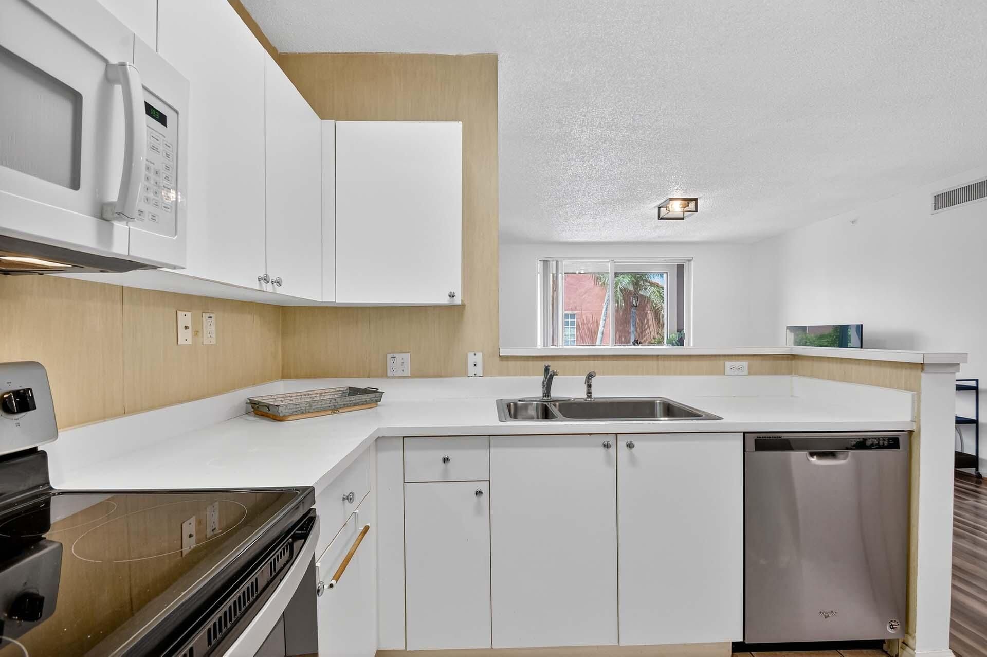 11740 St Andrews Place, Unit 206, Wellington, FL 33414 Photo