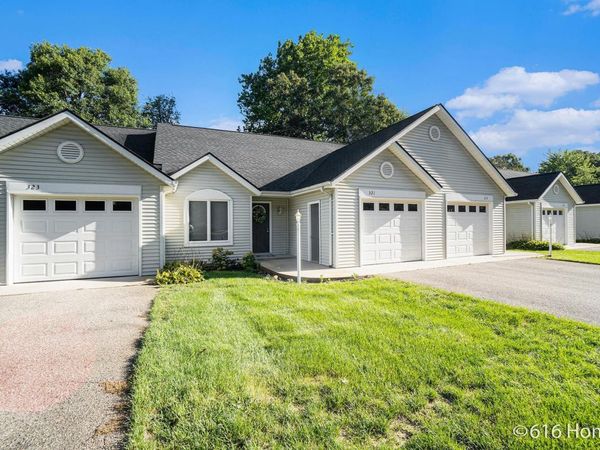 321 Nestlewood Drive, Holland, MI 49424