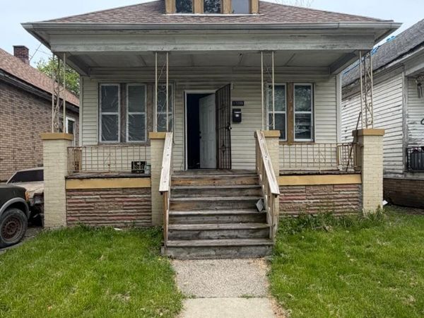 17206 Fenelon Street, Hamtramck, MI 48212