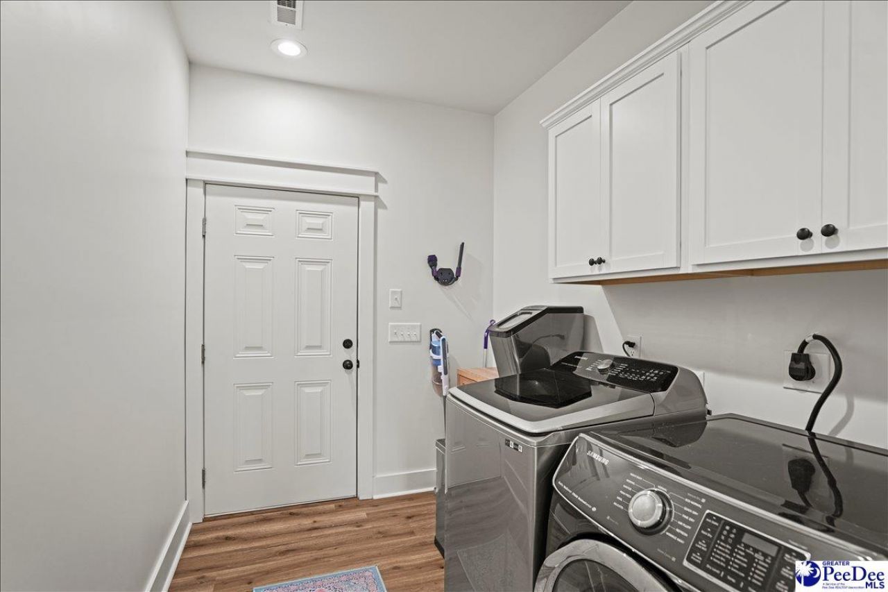 2942 Suzanne Drive Photo 29