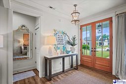 2942 Suzanne Drive photo 4
