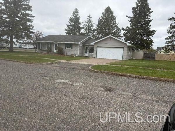 101 Beech Street, Kingsford, MI 49802