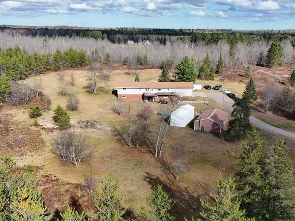 200 Station Road, Sands Twp, MI 49841