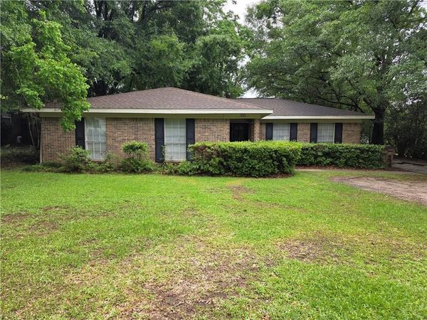 521 Evergreen Road , Mobile, AL 36608