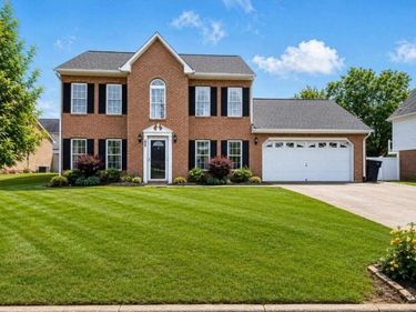 5916 Carolina TRL , Roanoke, VA 24019