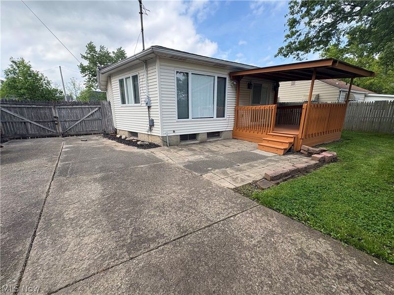350 Louisiana Avenue , Elyria, OH 44035 Photo 13