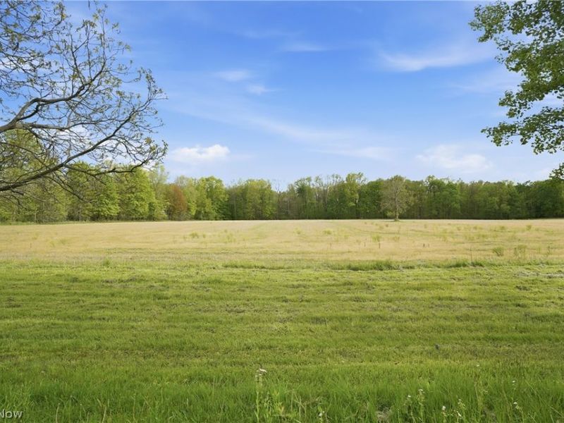 2530 Kinsman Road NE, North Bloomfield, OH 44450 Photo 2