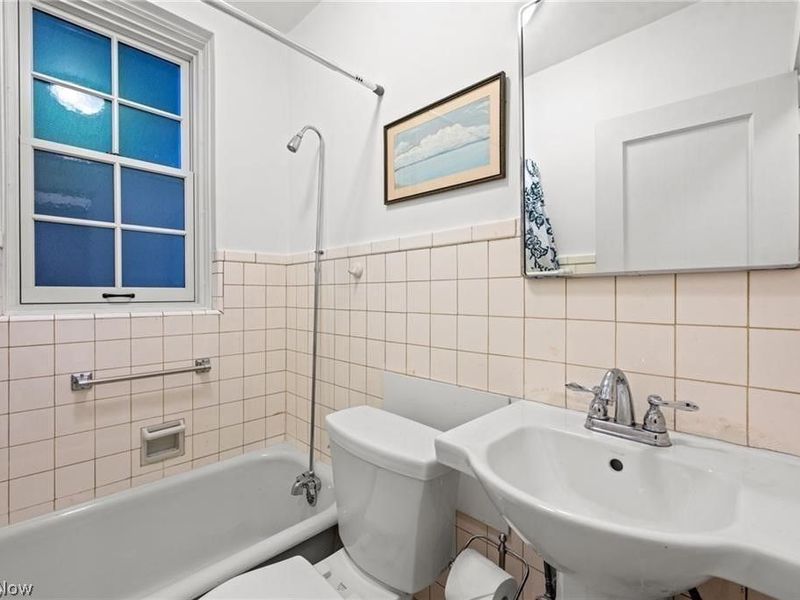13605 Shaker Boulevard , Unit 2B, Cleveland, OH 44120 Photo 25