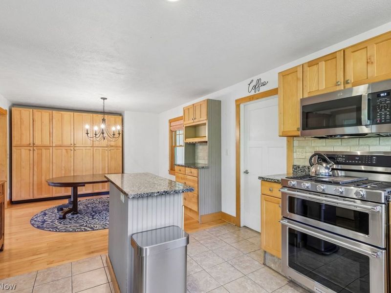 17151 Farmington Road, West Farmington, OH 44491 Photo 13