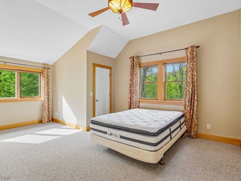 17151 Farmington Road, West Farmington, OH 44491 Photo 18