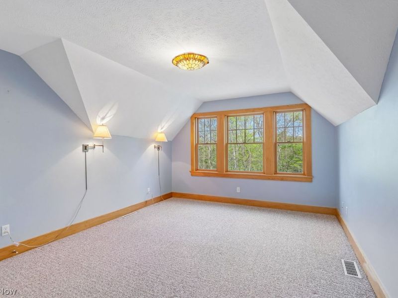 17151 Farmington Road, West Farmington, OH 44491 Photo 21