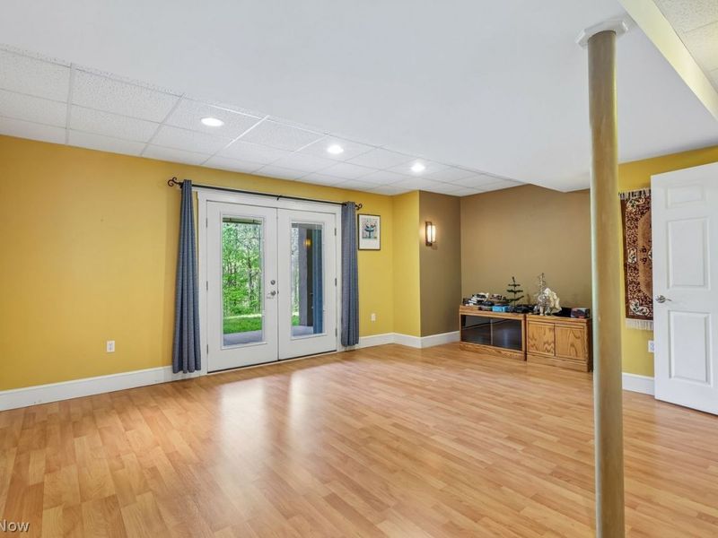 17151 Farmington Road, West Farmington, OH 44491 Photo 25